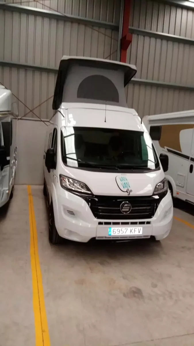 Furgoneta camper de alquiler Hymer Grand Canyon - Imagen 3