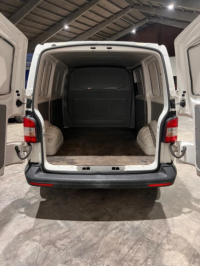 Volkswagen Transporter T6 Segunda Mano FURGON 85 Cv 2015 - Imagen 5