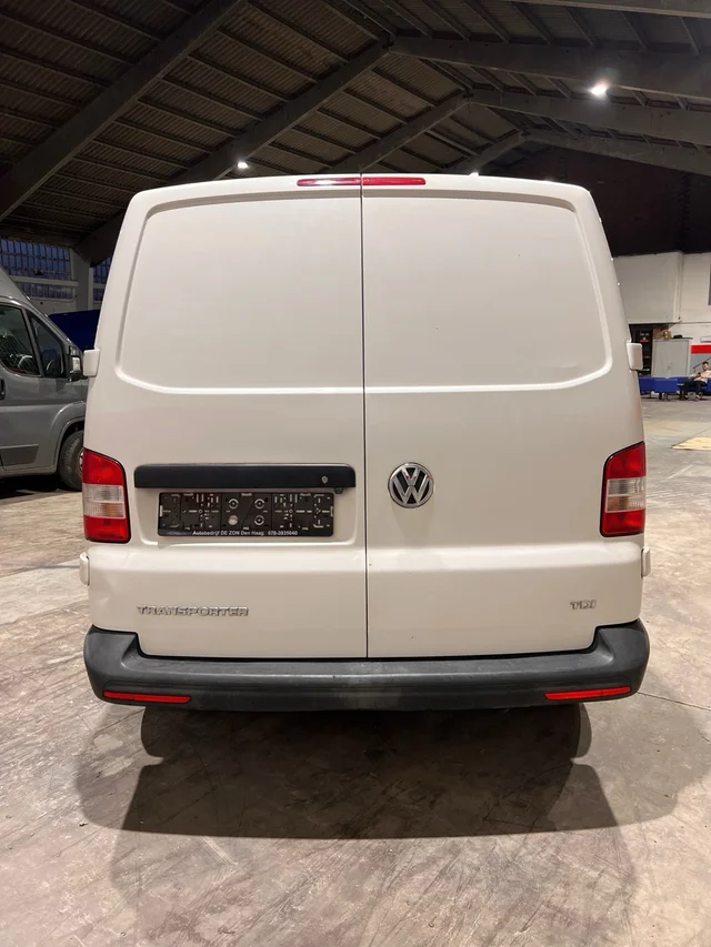 Volkswagen Transporter T6 Segunda Mano FURGON 85 Cv 2015 - Imagen 8