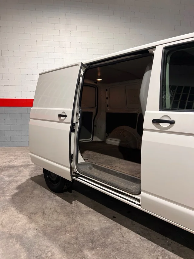 Volkswagen Transporter T6 Segunda Mano FURGON 85 Cv 2015 - Imagen 3