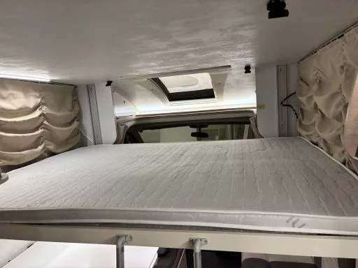 Autocaravana de segunda mano ILUSION 769 H - Imagen 9