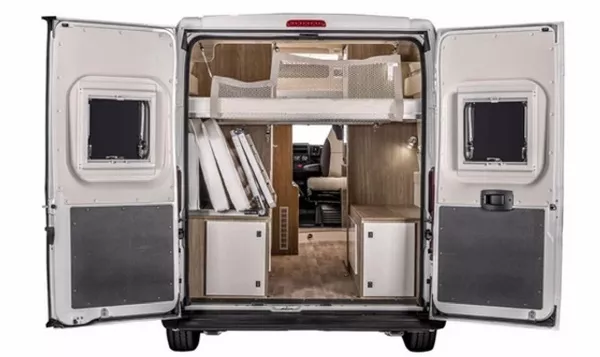 Furgoneta camper de alquiler Rimor - Imagen 3