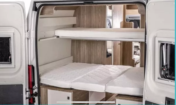 Furgoneta camper de alquiler Rimor - Imagen 4