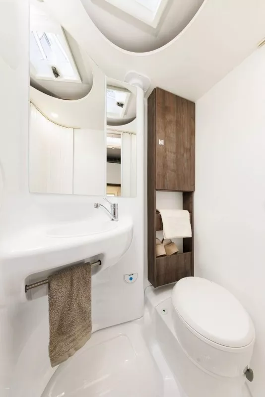 Autocaravana de segunda mano Benimar Sport 324 UP - Imagen 8