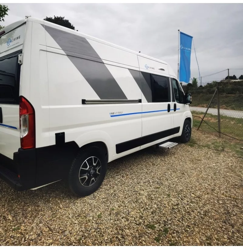 Camper de segunda mano Sun Living V60SP Family - Imagen 4