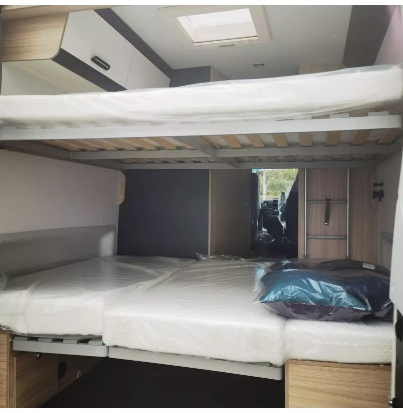 Camper de segunda mano Sun Living V60SP Family - Imagen 6