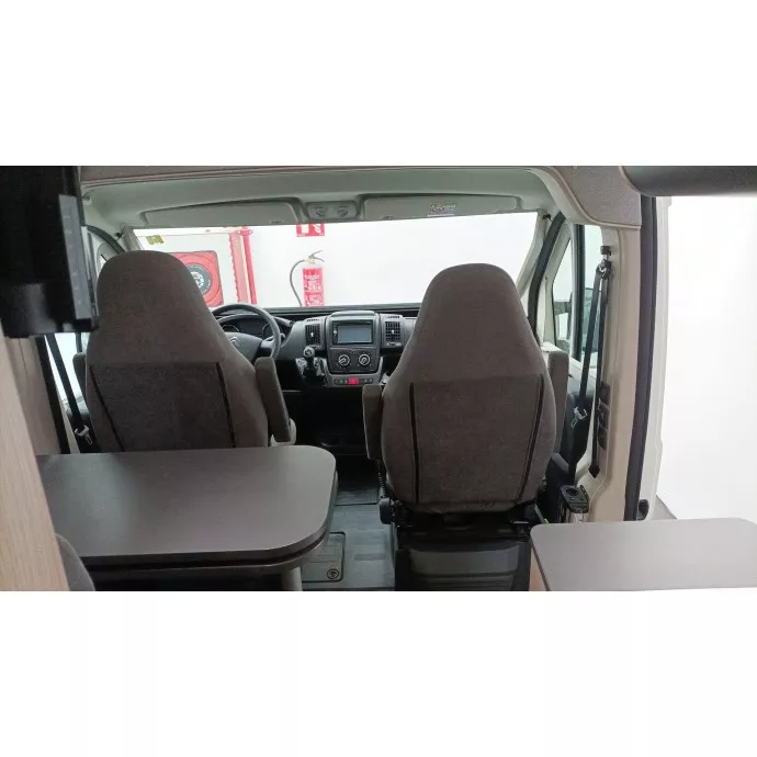 Camper de segunda mano Sun Living V60SP Family - Imagen 8