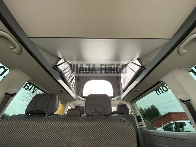 Furgoneta camper de alquiler Volkswagen Camper Beach - Imagen 4