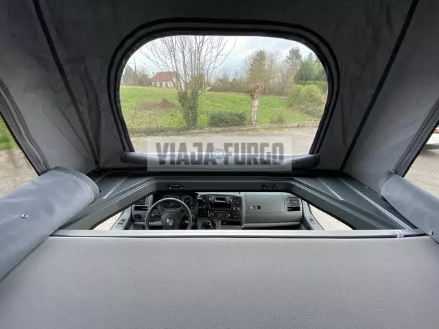 Furgoneta camper de alquiler Volkswagen Camper Beach - Imagen 9